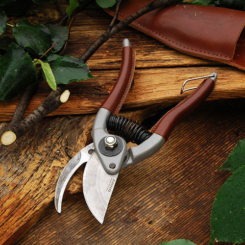 French-Made Bypass Pruner & Holster Set