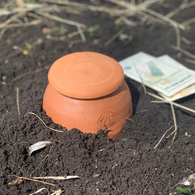 Medium Teardrop-Shaped Terracotta Container Plant Hydrator