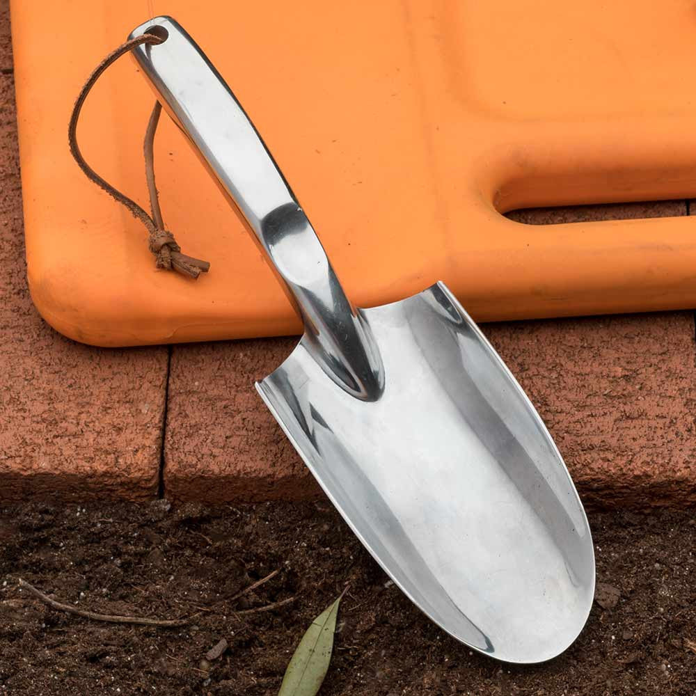 Polished Cast-Aluminum Wide Trowel