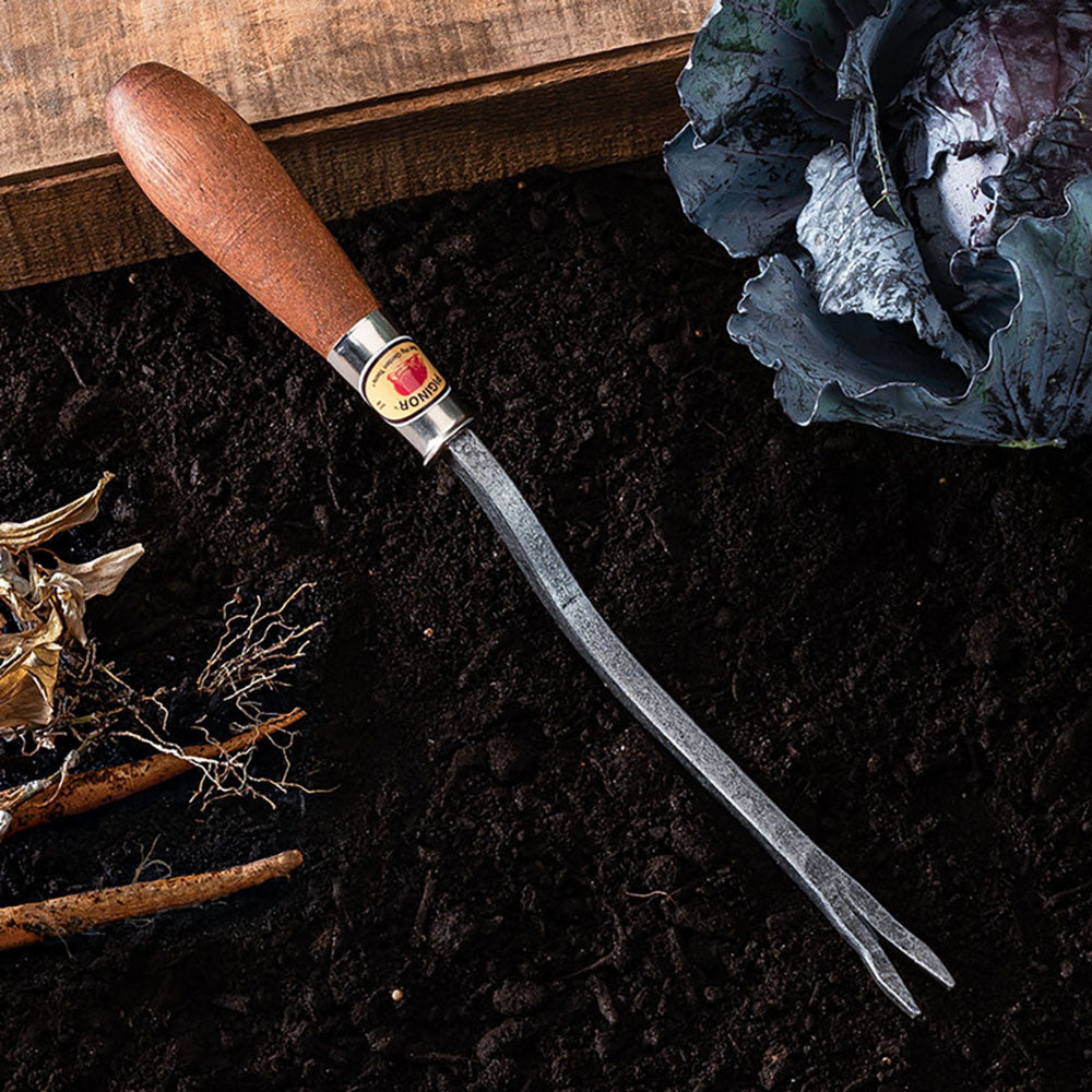 Blacksmith-Forged Fulcrum Weeder